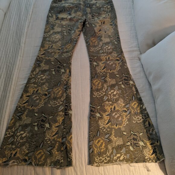 Free People Bell Bottom Flared Jeans - Picture 6 of 6